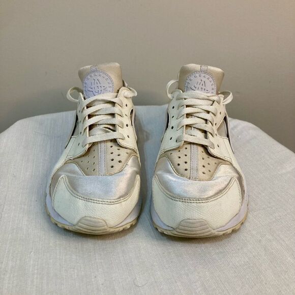 Nike Triple Snow White Huarache Sneakers 8.5 - Picture 15 of 15